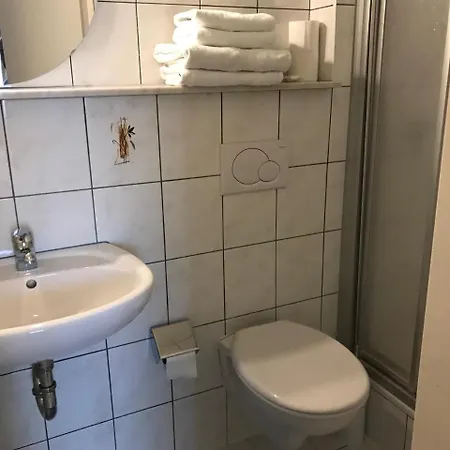 Stadtzimmer Am Bahnhof 호텔 아헨